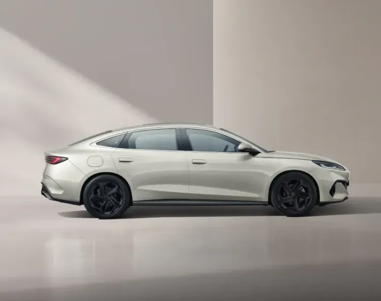 Fényszórók és hátsó lámpák