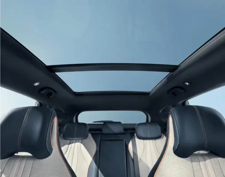 Könnyed és légies panoráma napfénytető